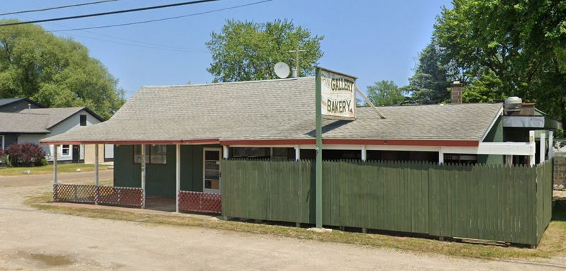 Marshalls Log Cabin Inn - 2022 Street View